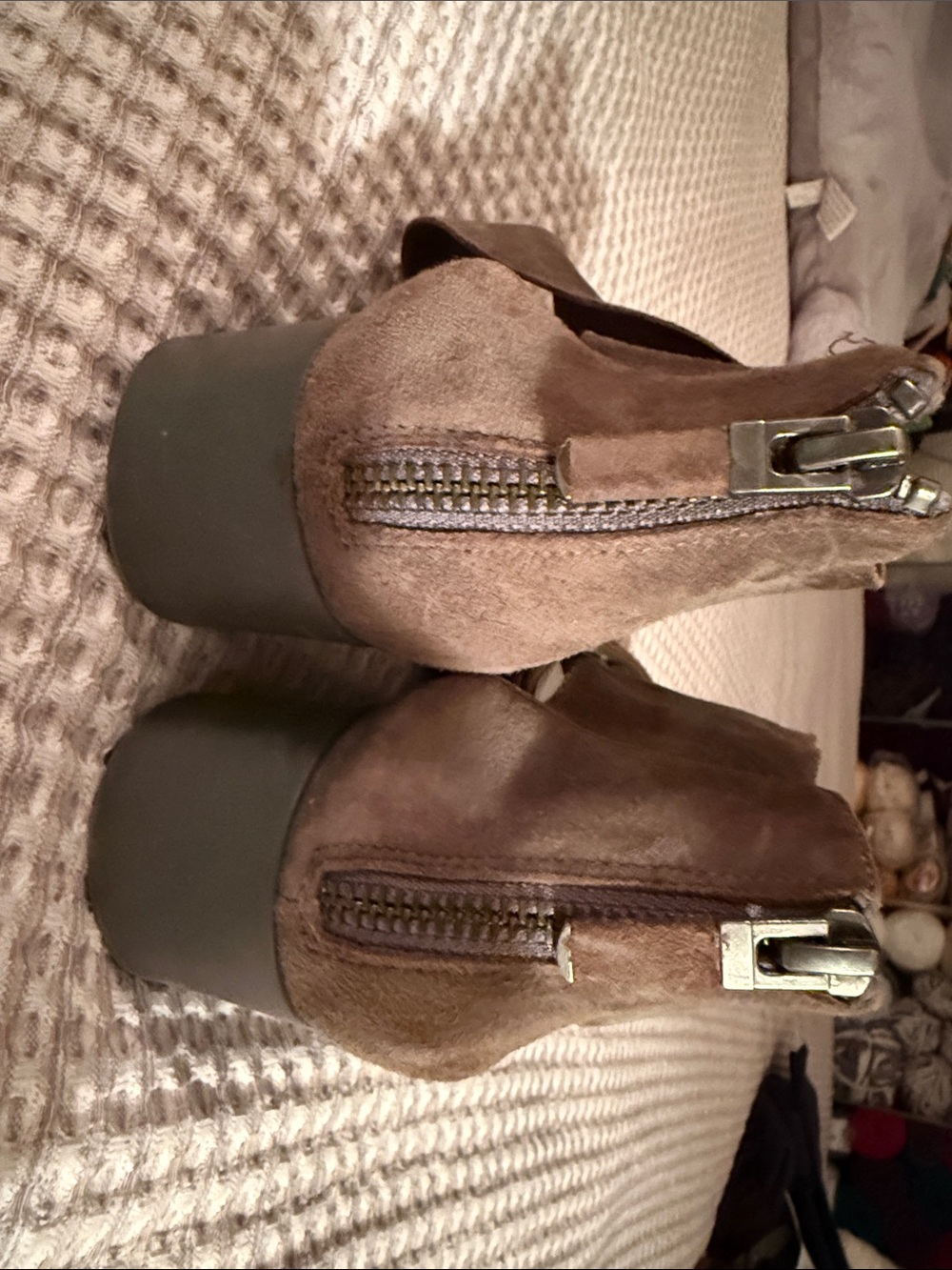 Women’s Suede Cross-Strap Flats in Brown by Eileen Fisher size 7 - Picture 3 of 5